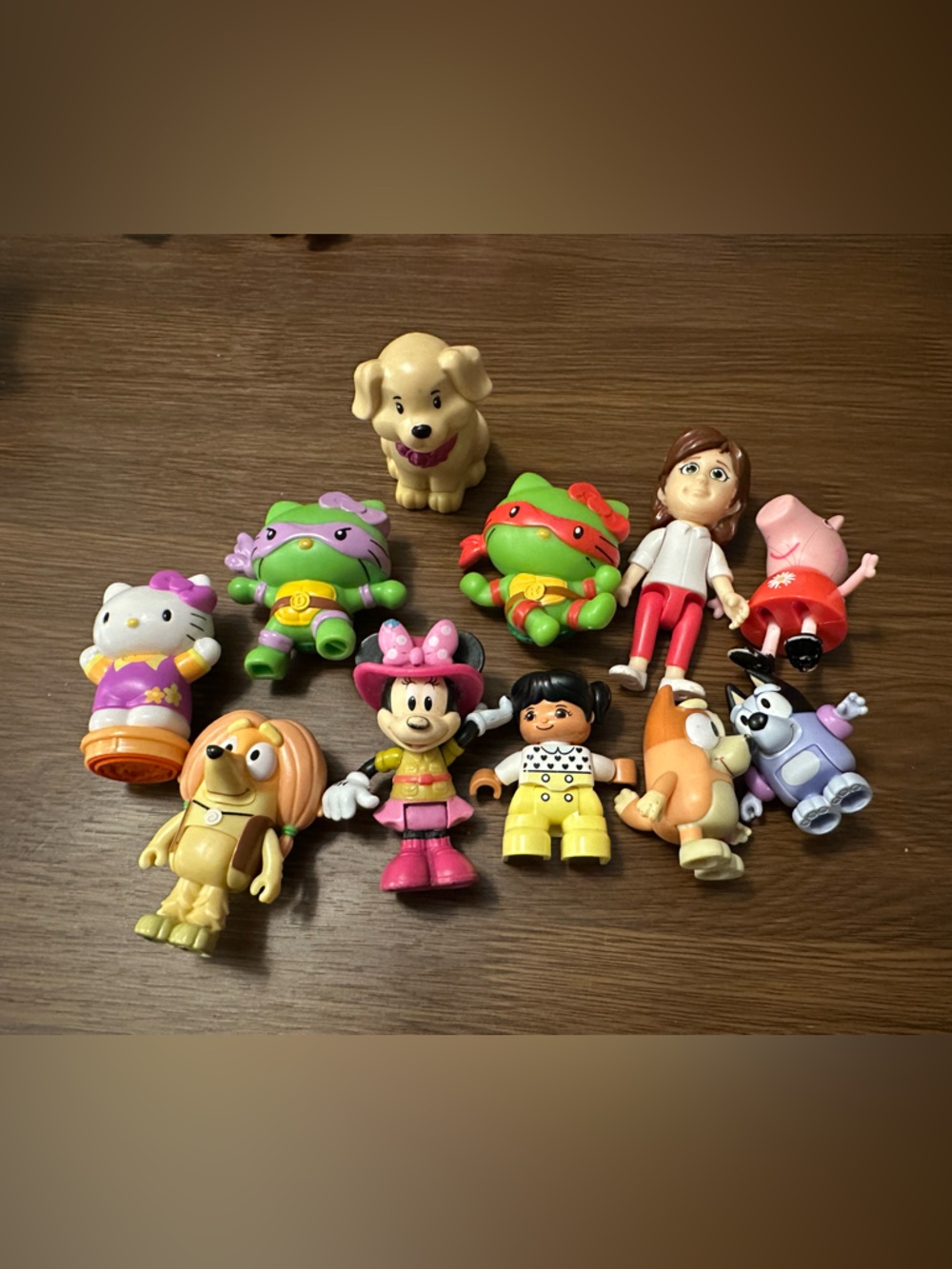 Random toy set